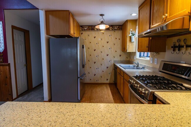 Building Photo - Sugarloaf Cutie