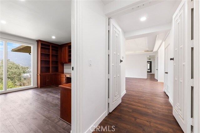 Building Photo - 540 Haverstock Rd