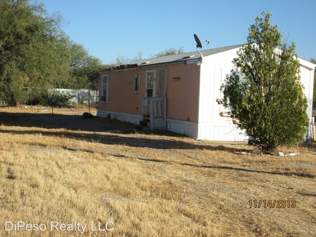 Primary Photo - 1379 N Old Pomerene Rd