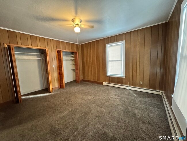 Building Photo - 704 Highland Ave