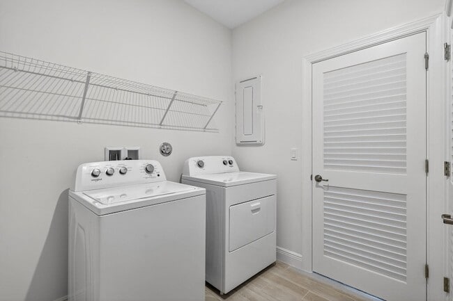 Building Photo - 3552 NW Solange Ct