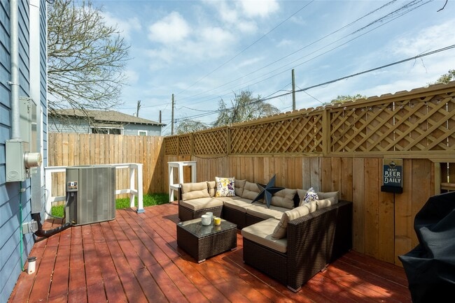 Building Photo - 3209 Ave N Ursuline St