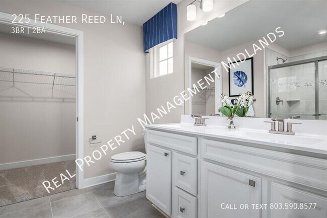 Building Photo - 225 Feather Reed Ln