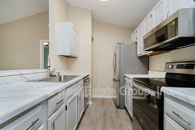 Building Photo - 4540 Village Ct