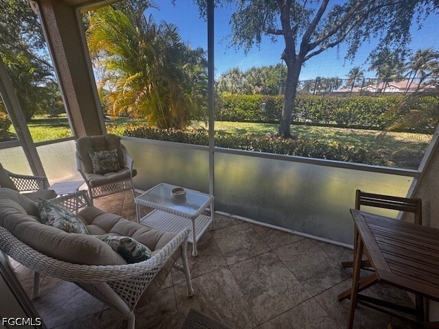 Building Photo - 7850 Lake Sawgrass Loop