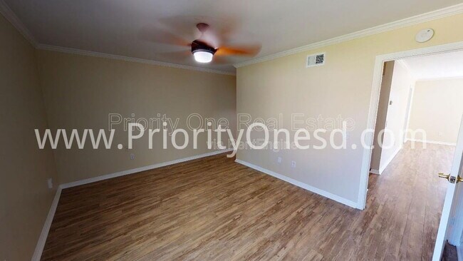 Building Photo - 10512 Caminito Westchester