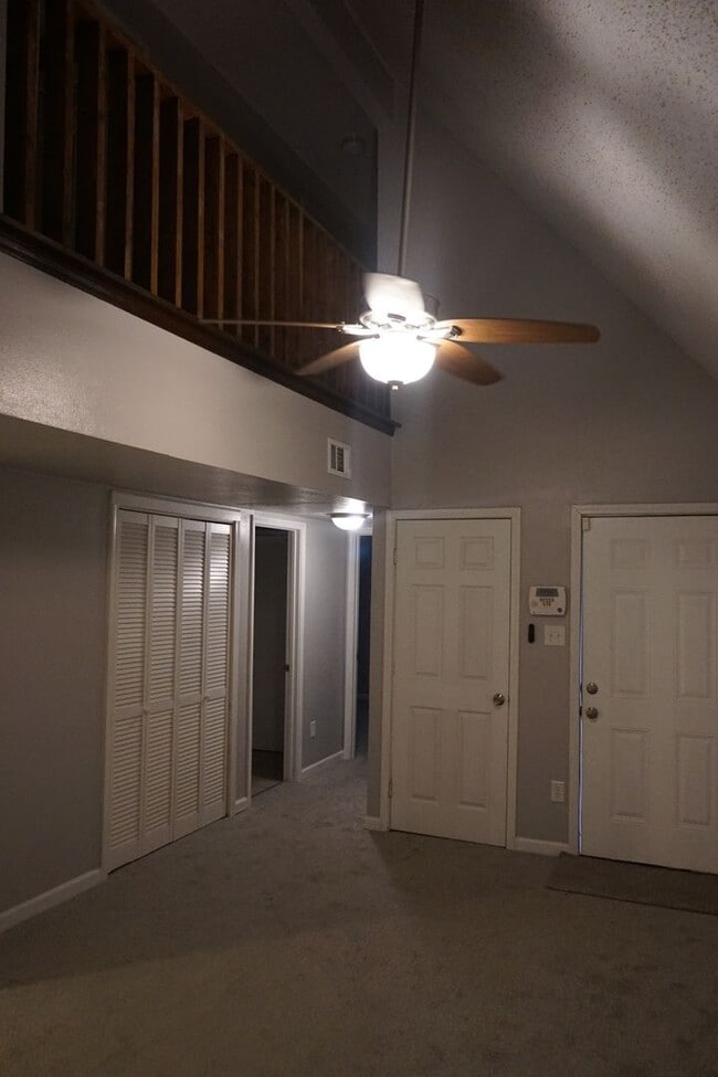 Building Photo - 65 Sycamore Cir