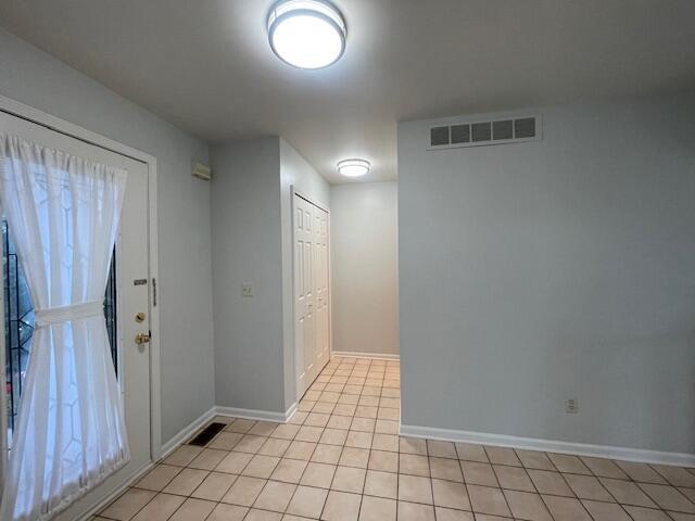 Building Photo - 2702 Maitland Dr