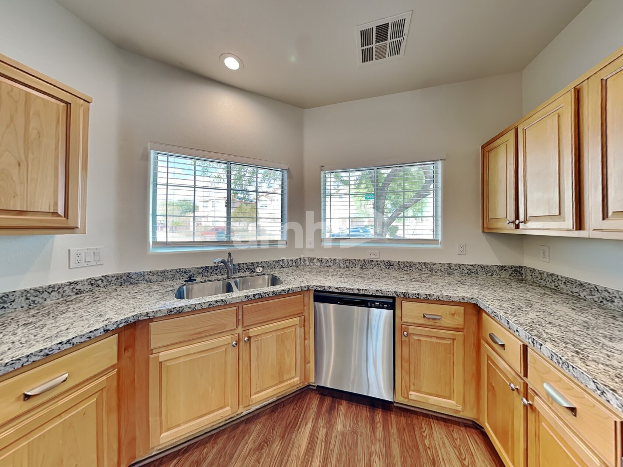 Building Photo - 8825 Moonwood Ct