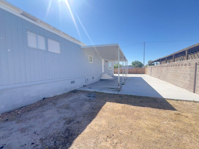 Building Photo - 6060 Yellowstone Ave