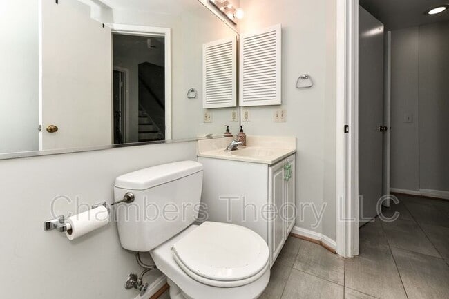 Building Photo - 1121 Portner Rd