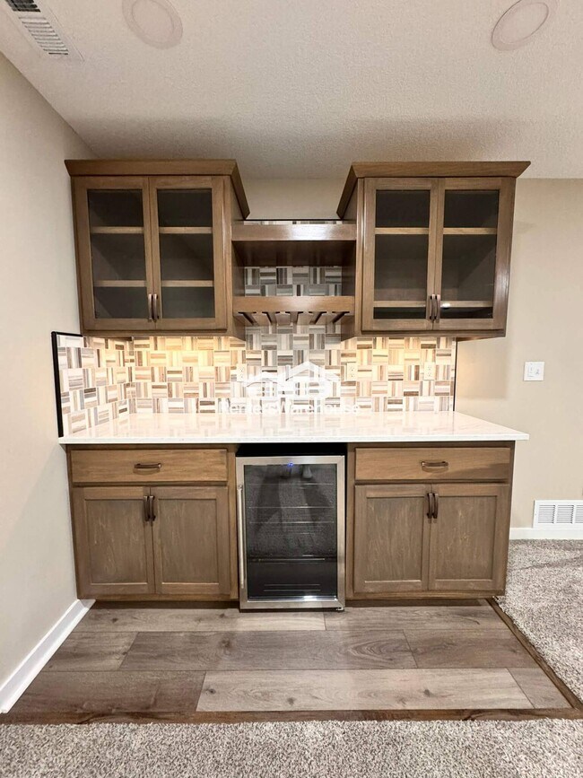 Building Photo - 1200 Locust St