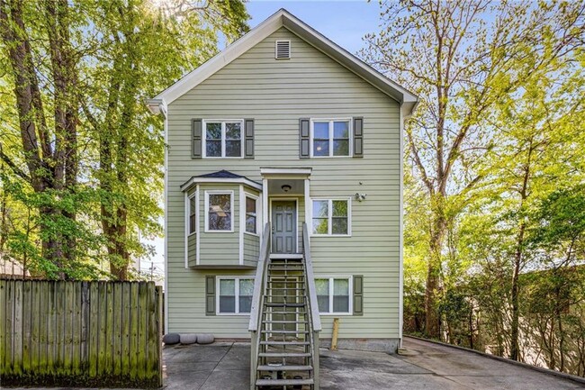 Building Photo - 1738 Taylor St NW