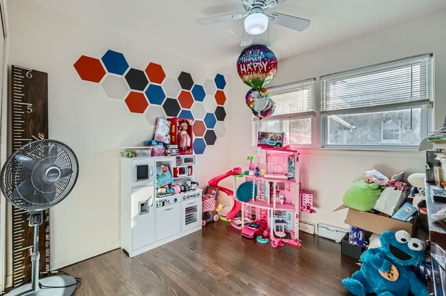 Building Photo - 7536 W 59th St