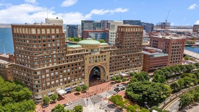 Building Photo - 10 Rowes Wharf