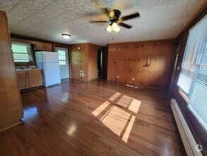 Building Photo - 872-876 Summers School Rd