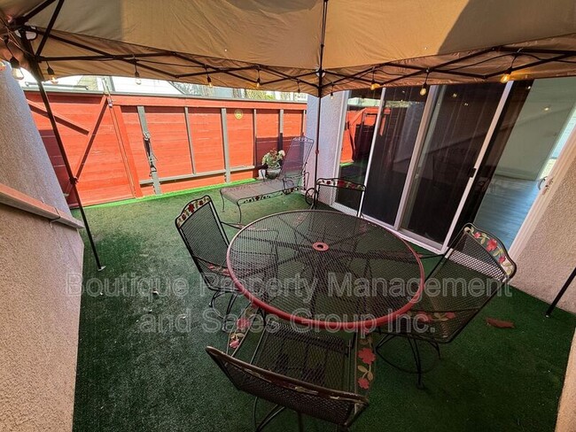 Building Photo - 2258 Pamela Ln