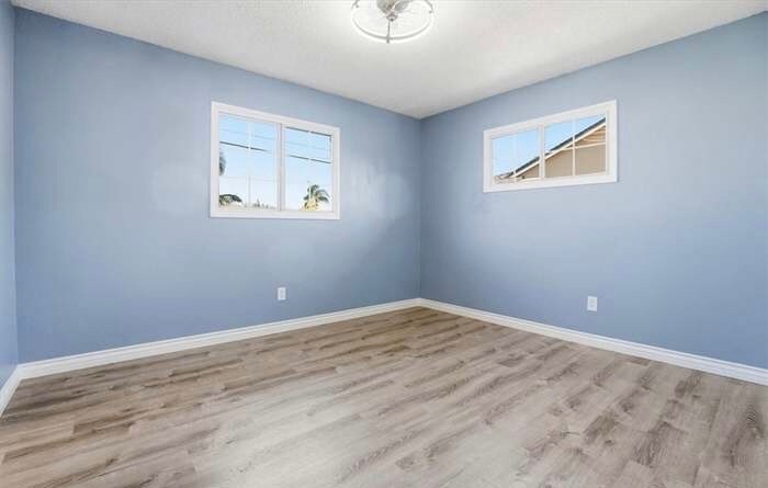 Building Photo - 10380 Hole Ave