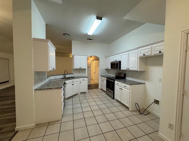 Building Photo - 6611 Rockdale Rd