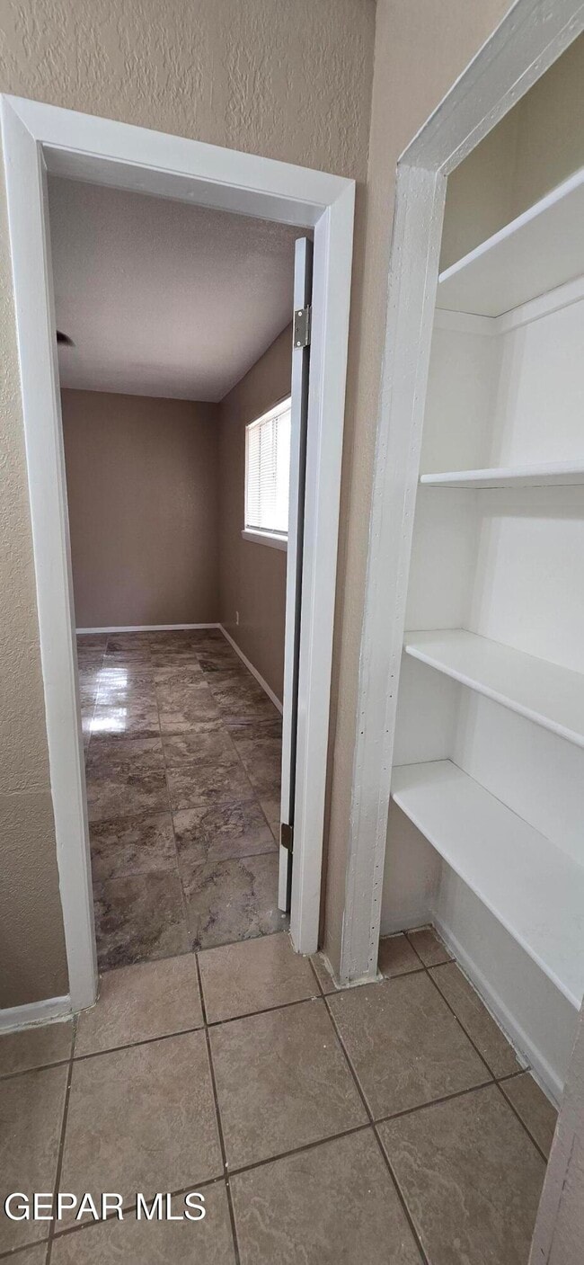 Building Photo - 9332 Hudson Way