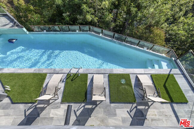 Building Photo - 2271 Gloaming Way