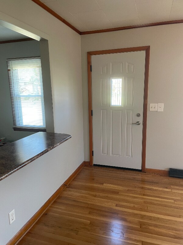 Building Photo - 409 Bond St