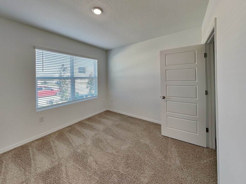 Building Photo - 3515 Nettle Loop