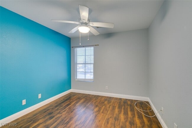 Building Photo - 9157 S Sleeping Tree St