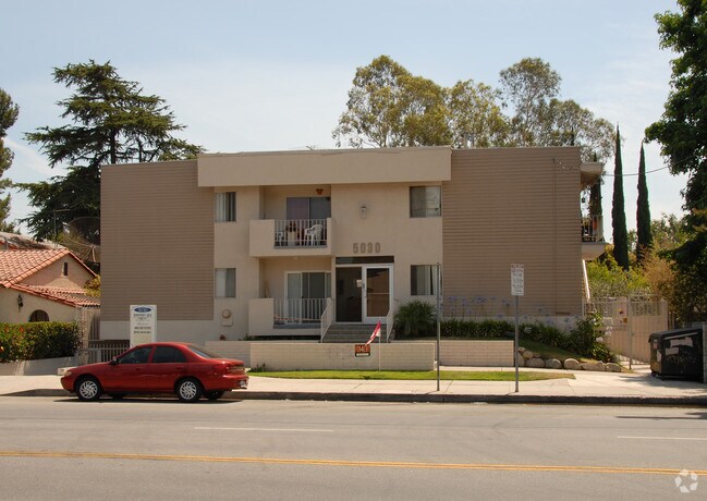 Building Photo - 5030 Whitsett Ave
