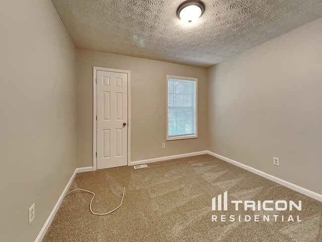 Building Photo - 2791 Pine Meadow Dr