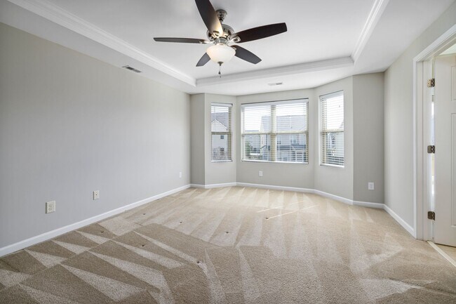 Building Photo - Spacious Four Bedroom Home!