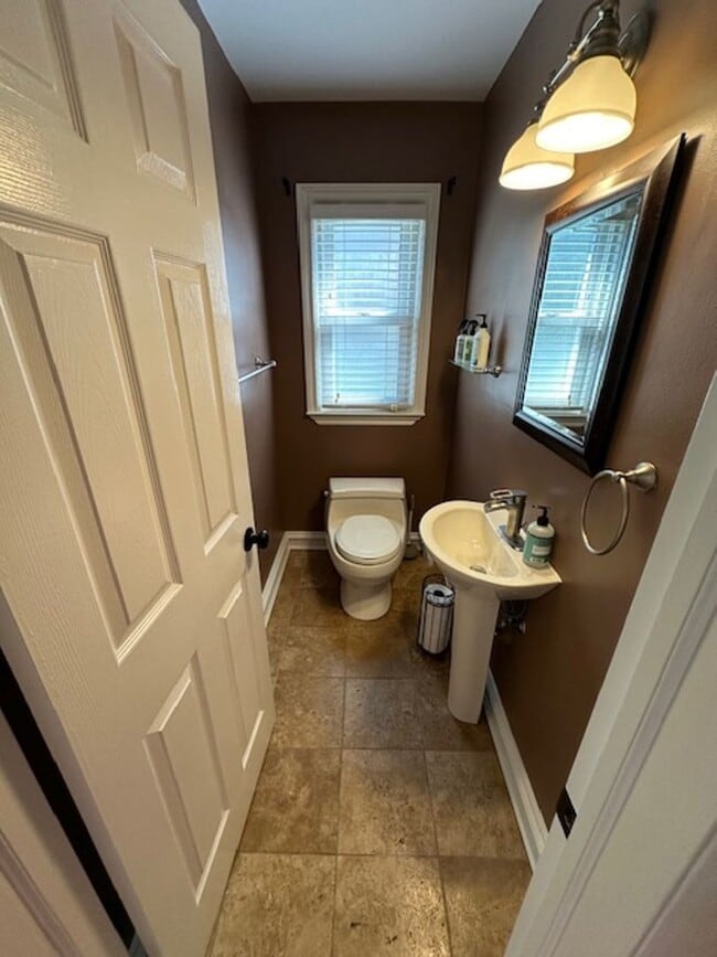 Building Photo - COMING SOON! 31807 W. Chicago, Livonia MI ...