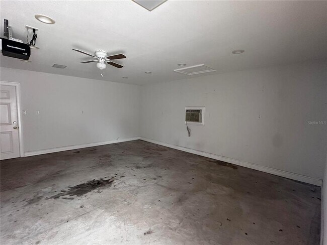 Building Photo - 10659 108th St N