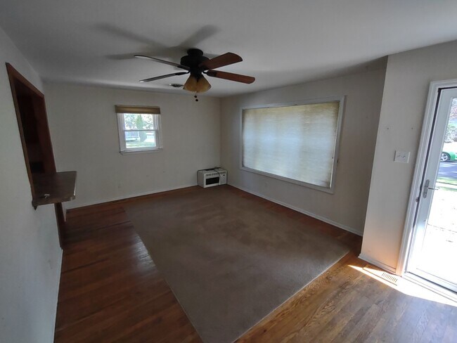 Building Photo - 158 Jordan Rd