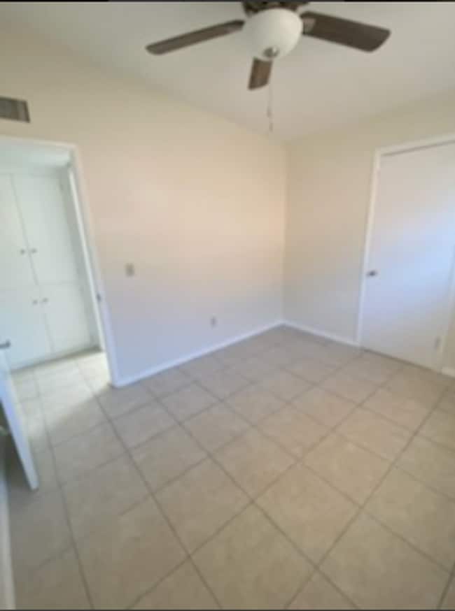Building Photo - 819 E Alturas St