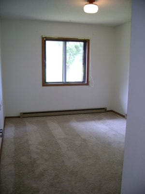 Building Photo - Country Gardens