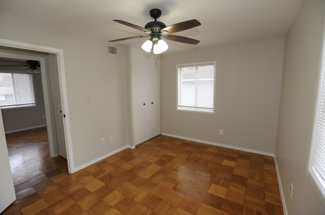 Building Photo - Two-bedroom, one-bathroom home