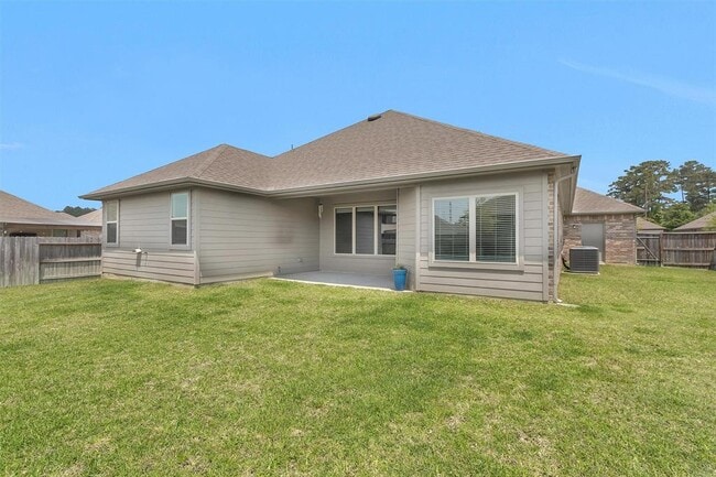 Building Photo - 31411 Raleigh Creek Dr