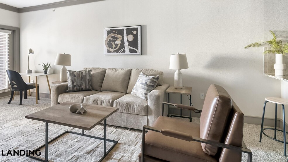 Building Photo - 18021 Kingsland Blvd