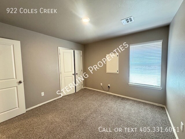 Building Photo - 922 Coles Creek