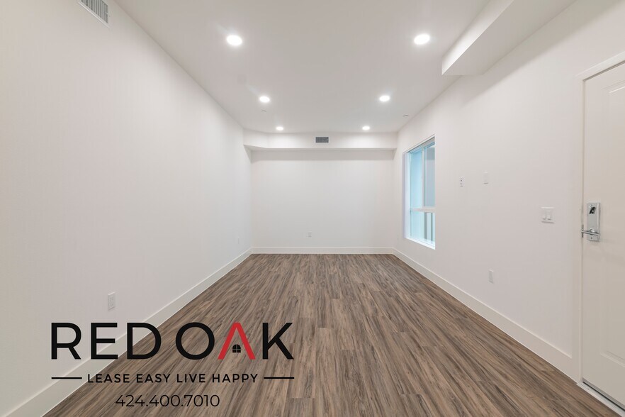 Building Photo - 4000 Mont Clair St