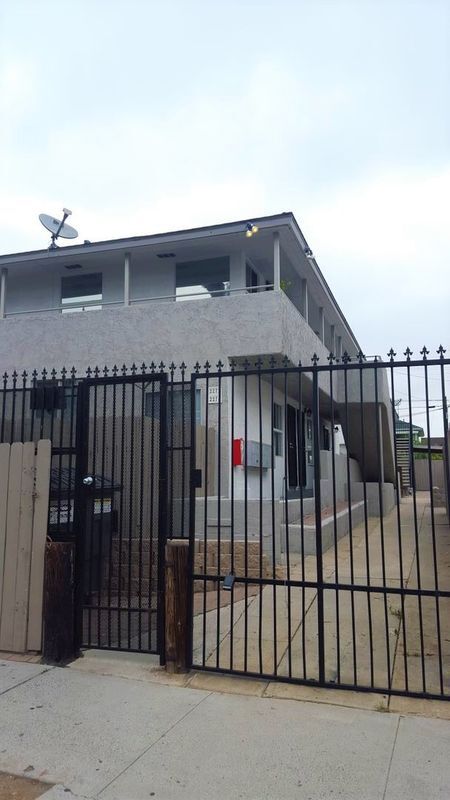 Building Photo - 2274 Kearney Ave