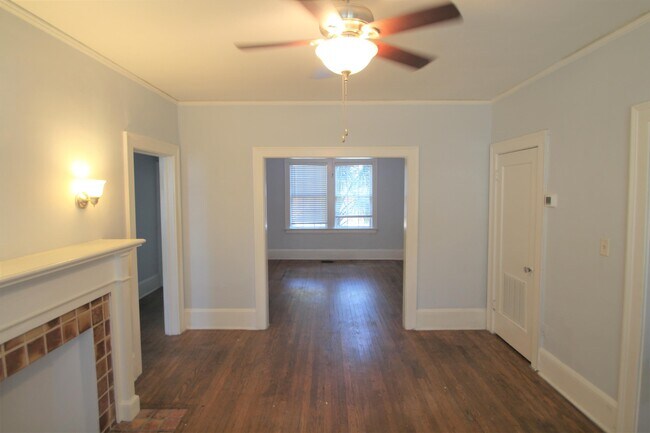 Building Photo - 1025 Goodwin St