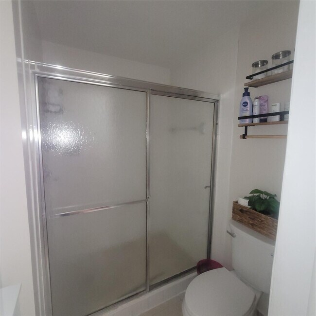 Building Photo - 9210 NW 14th St