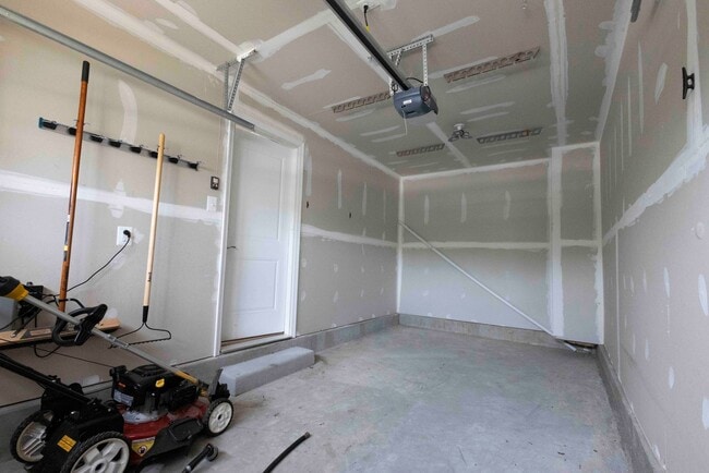 Building Photo - Charming 3 Bedroom/2.5 Bathroom in Bel Air, MD!