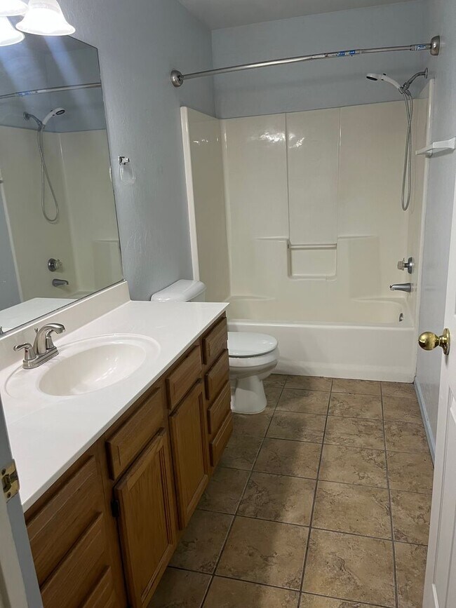 Building Photo - 9665 E Magma Dr
