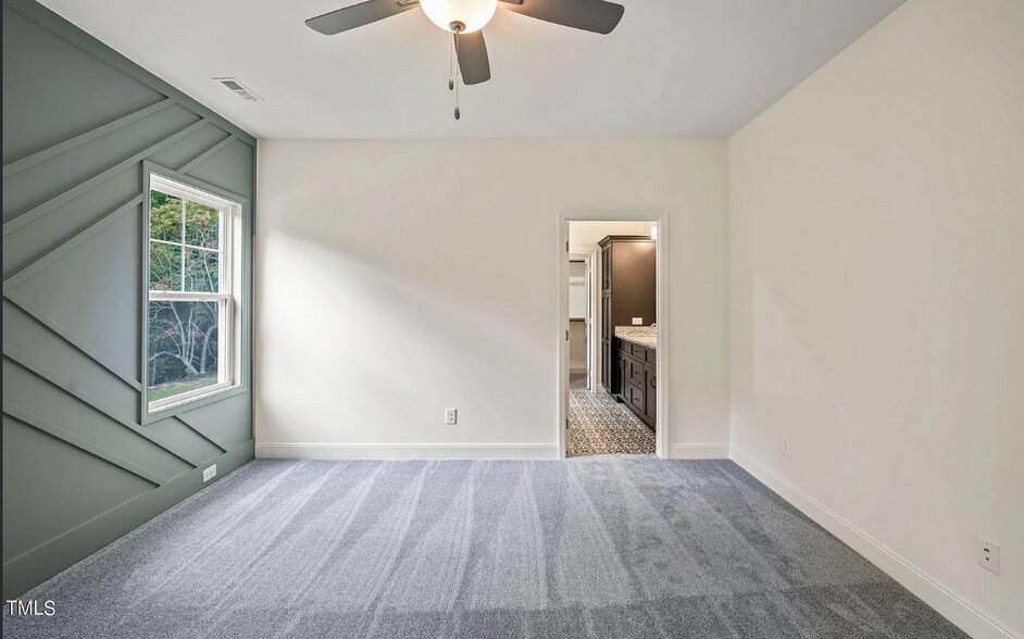 Building Photo - 148 Harmony Trl