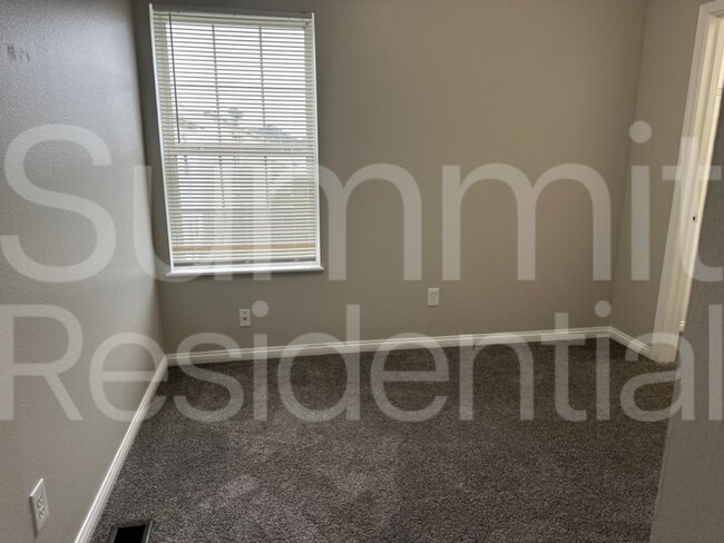 Building Photo - 2360 Cade Ct