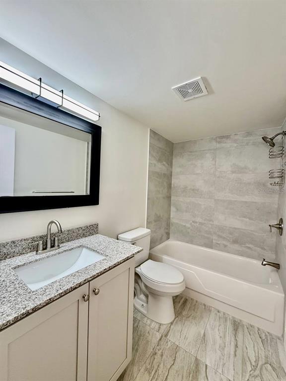 Building Photo - 3460 32nd Ave N