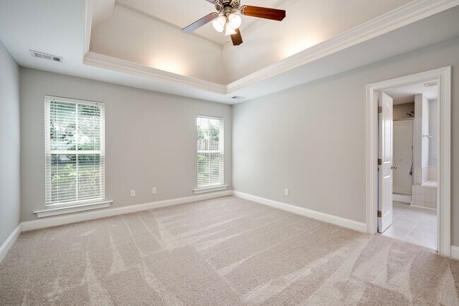 Building Photo - 812 Paisley Lane